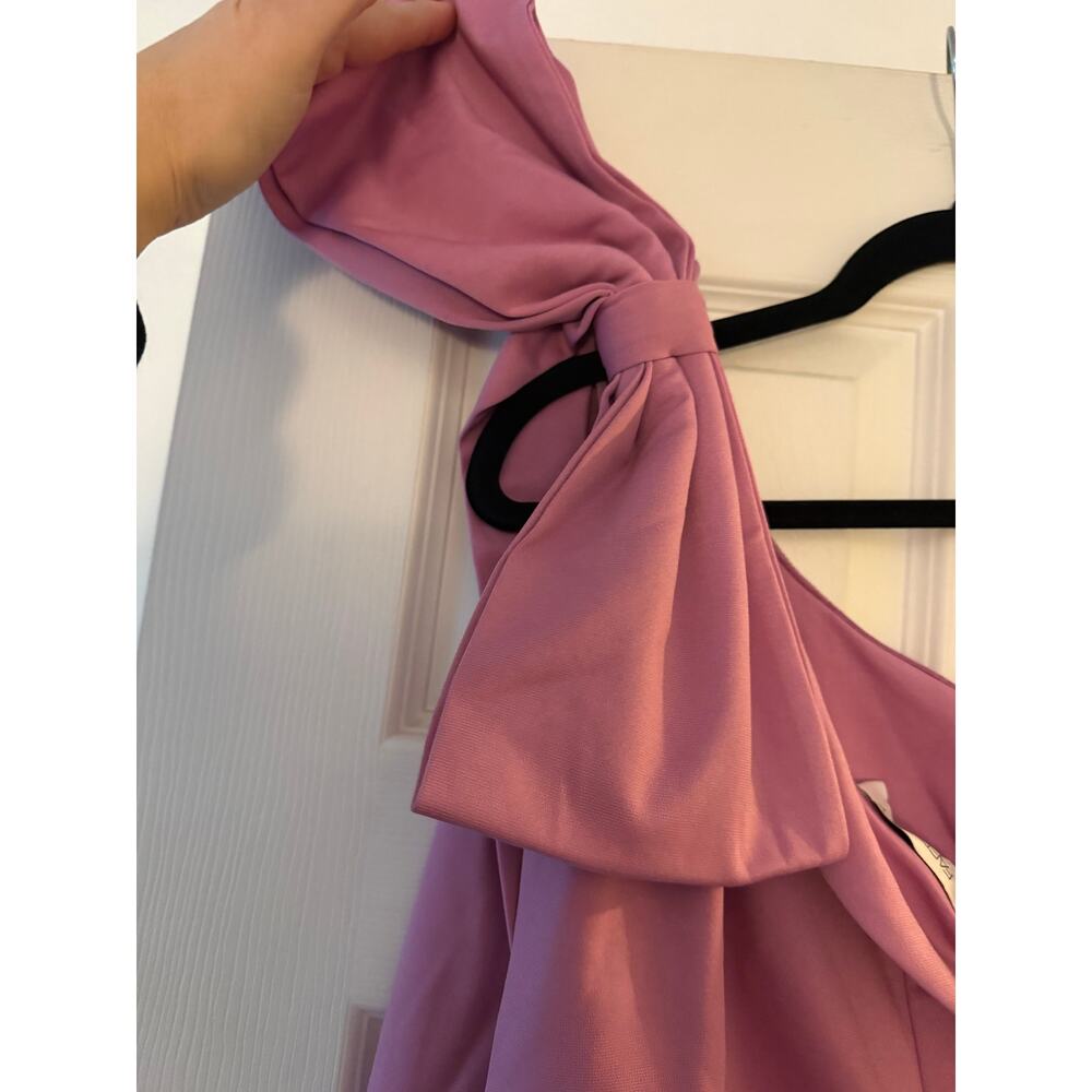 Purple One Shoulder Dress With Bow Size XSmall NWOT - Picture 4 of 6